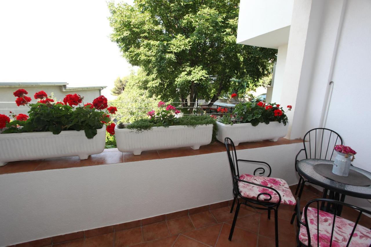 Apartments Rustica Makarska Eksteriør billede