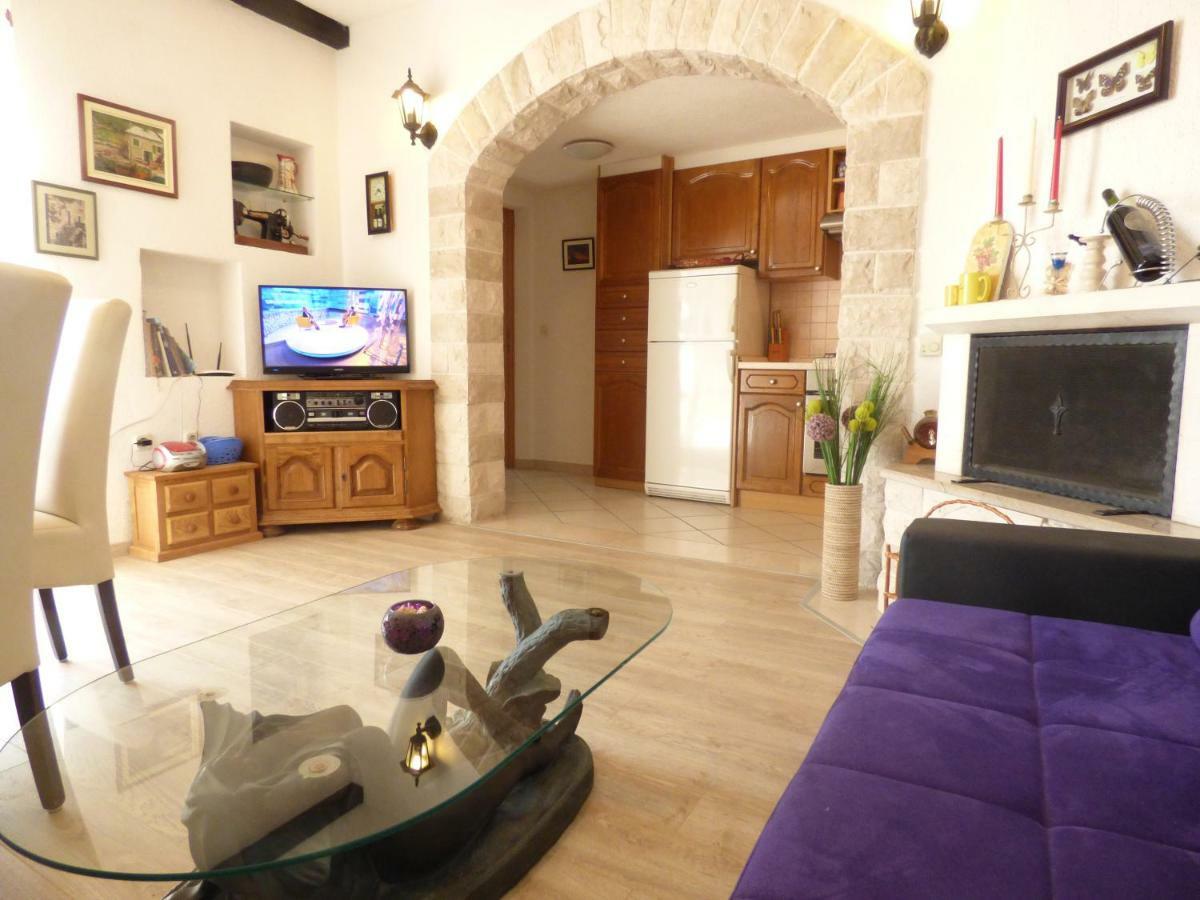 Apartments Rustica Makarska Eksteriør billede
