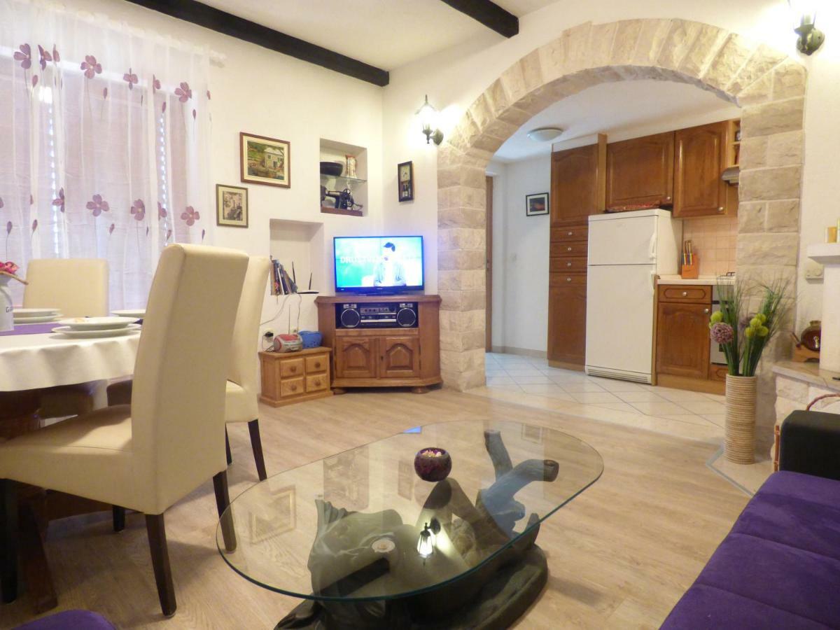Apartments Rustica Makarska Eksteriør billede