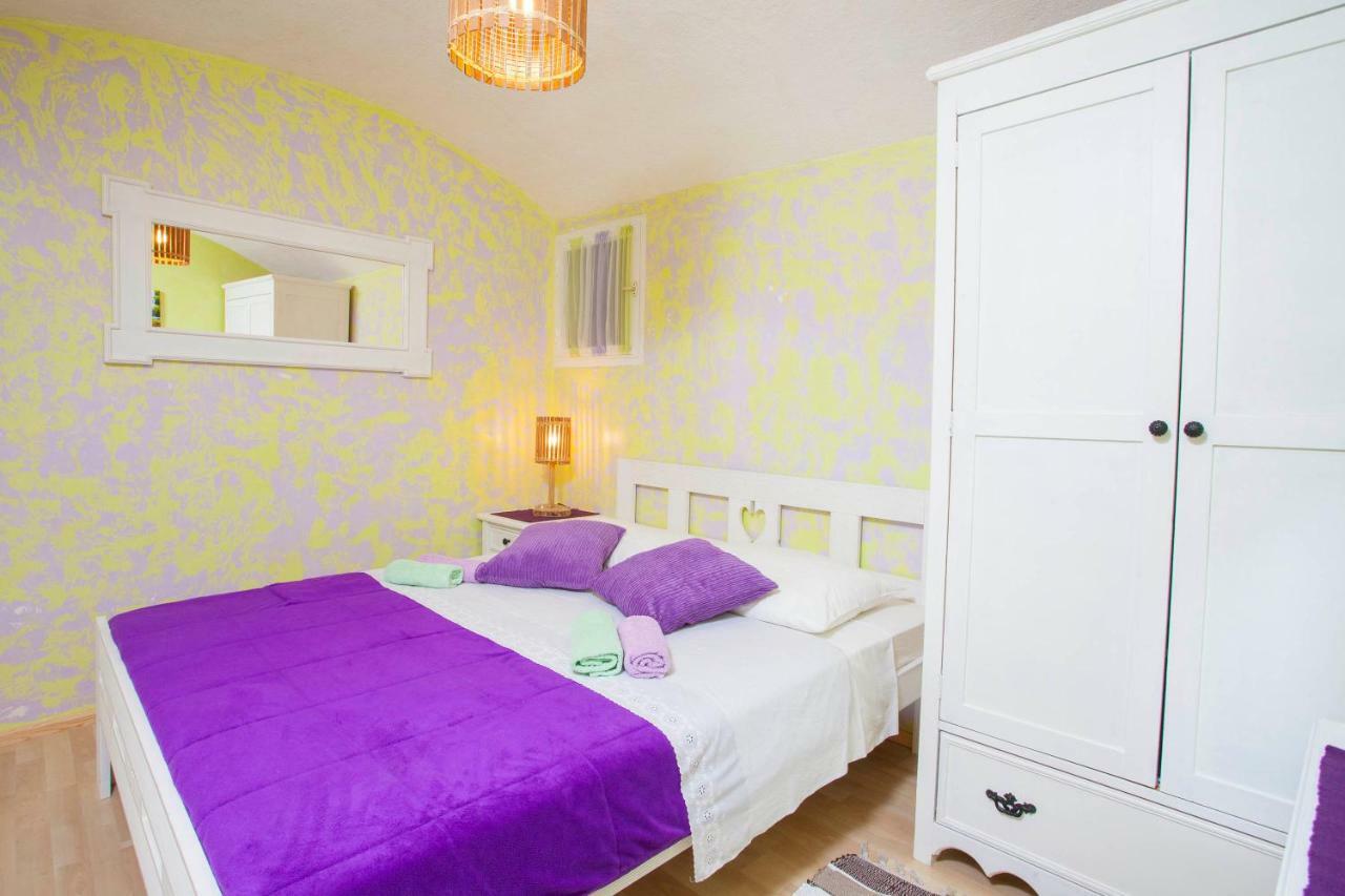 Apartments Rustica Makarska Eksteriør billede